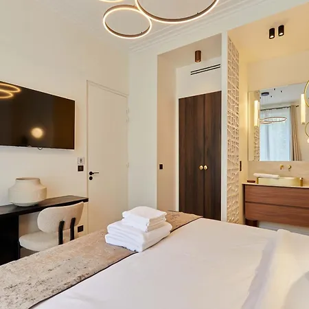 Luxurious Ac Beaubourg Le Marais Apartment
